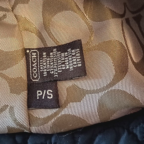 Coach hat super cute sz sm black. Excellent condition!! - Picture 6 of 6